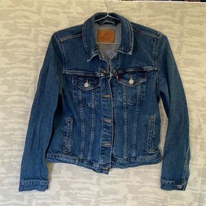 Levi’s ex boyfriend jean jacket